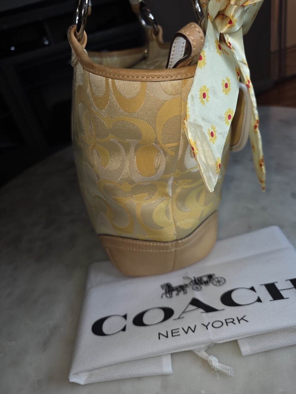 Rare Vintage Coach Soho In Optic Yellow W/ Leather Trim (2004) -Dustbag Included - Picture 15 of 16